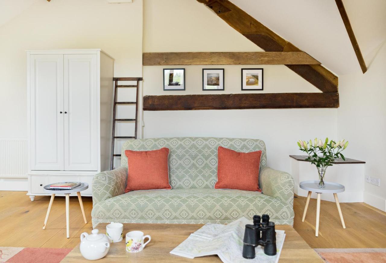 Neuadd B&B Suites Crickhowell Bagian luar foto